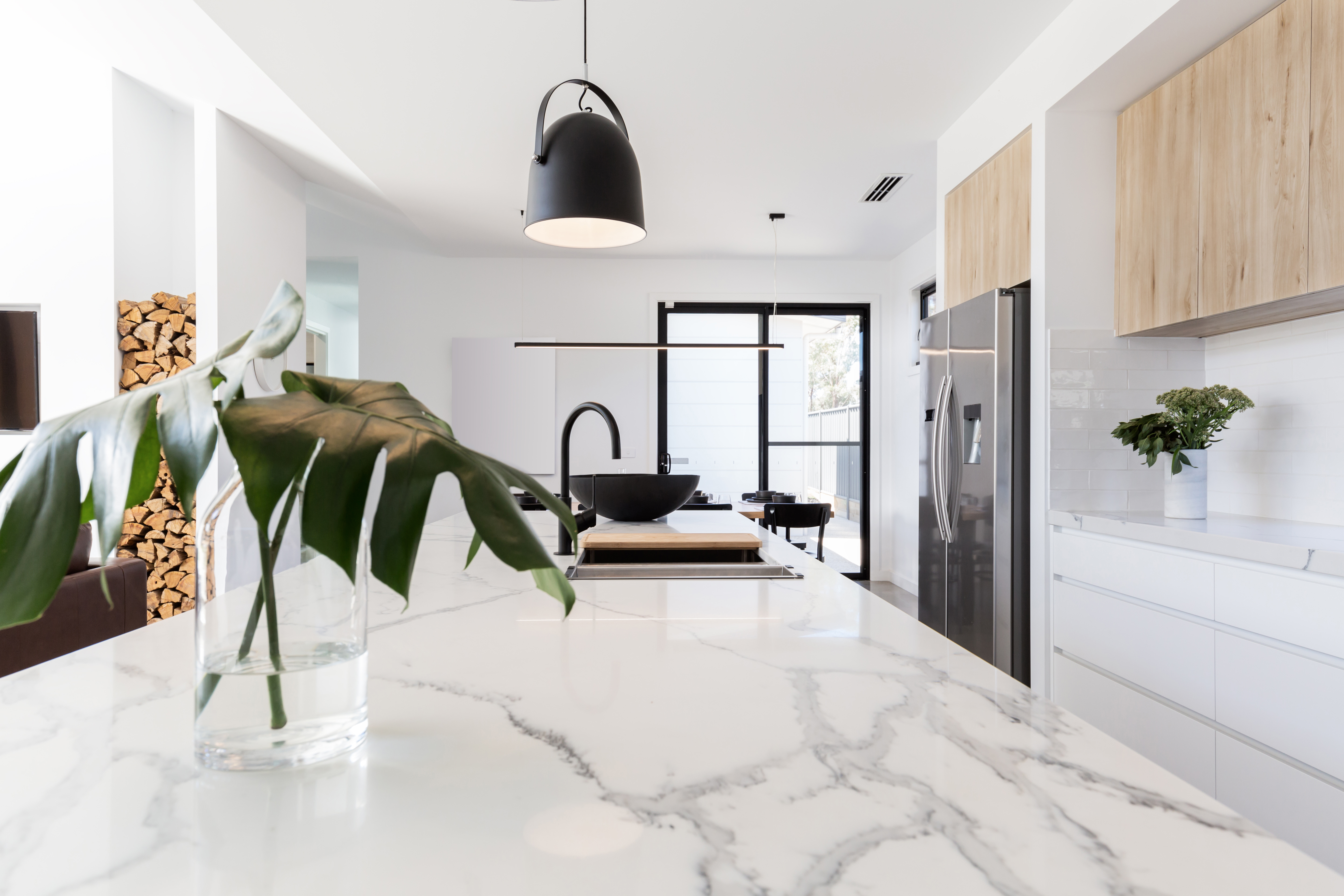 Is Carrara Marble Easy to Maintain 
